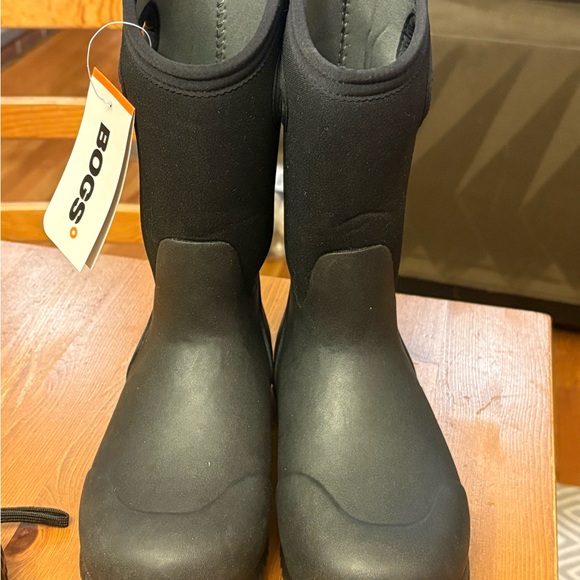 Bogs youth size 4 York Black Waterproof Boots, NWT - Picture 9 of 13